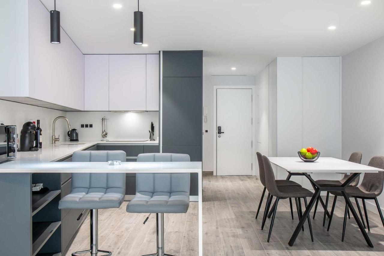 Apartamentos Vacacional En Plaza De Espana Nerja Luaran gambar