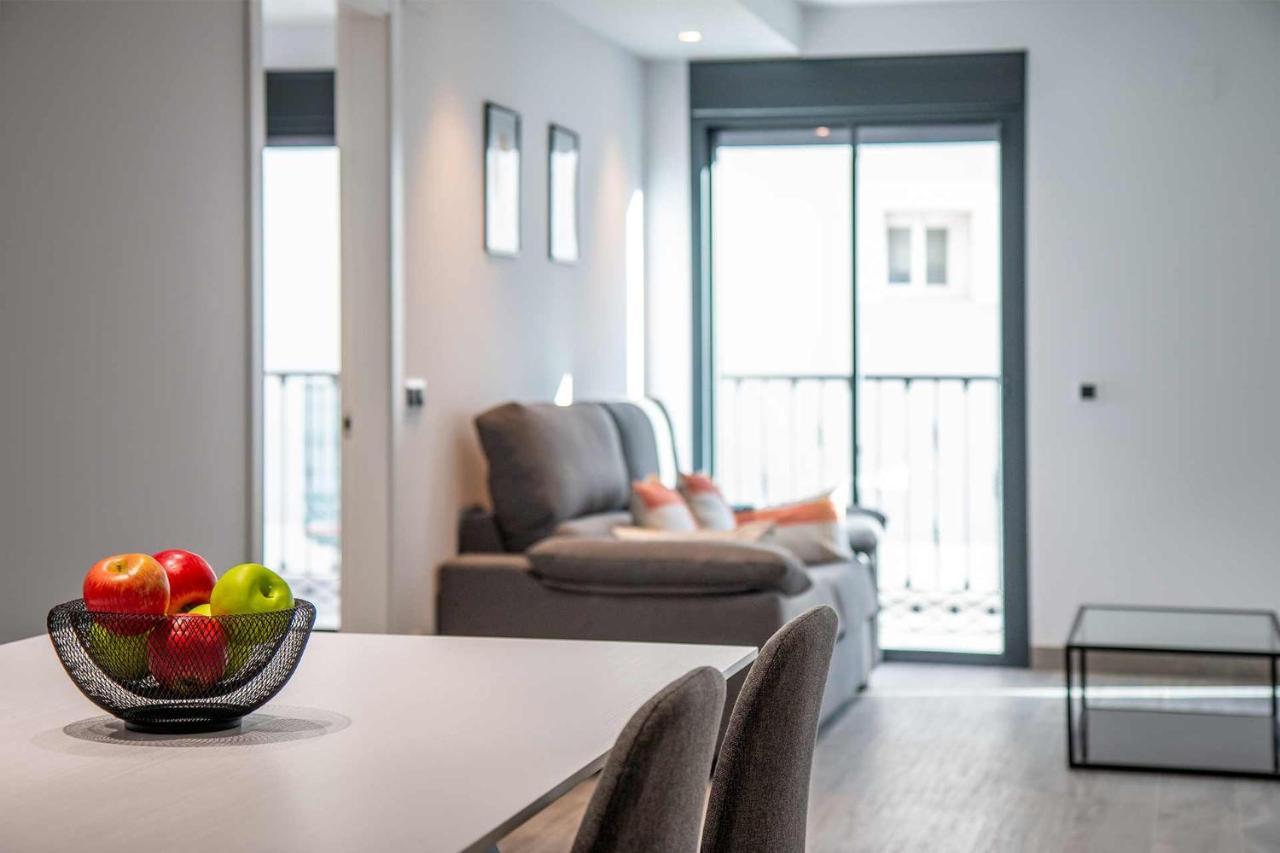 Apartamentos Vacacional En Plaza De Espana Nerja Luaran gambar