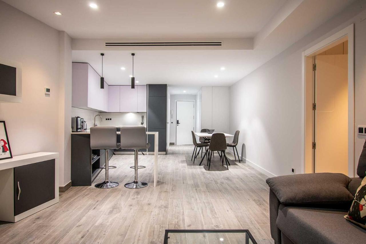 Apartamentos Vacacional En Plaza De Espana Nerja Luaran gambar