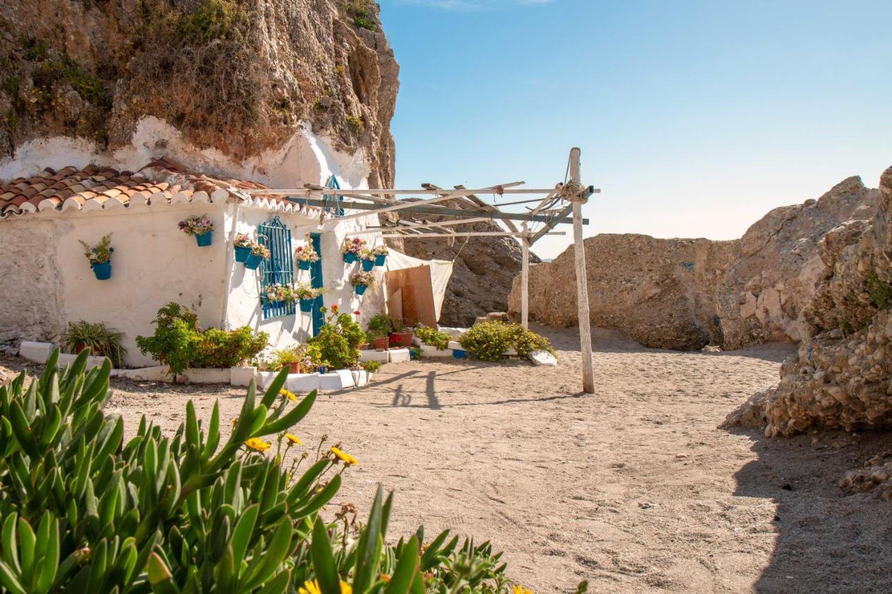 Apartamentos Vacacional En Plaza De Espana Nerja Luaran gambar